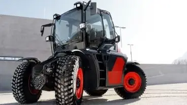 Référence : Société Syntrac, réalisation de tracteurs industriels
